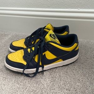 Michigan dunks